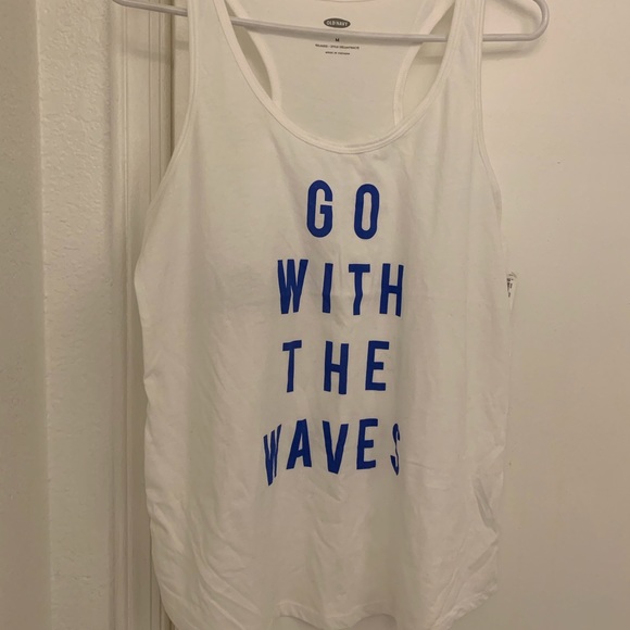 NWT Graphic Sleeveless White Tank - Picture 3 of 4